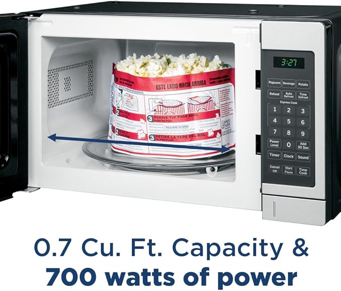 GE Countertop Microwave Oven, Compact 0.7 Cubic Ft., 700-watt Capacity, 6 Auto Cooking Settings, Child-Lock Technology, Kitchen Essentials for the Countertop, Dorm Room or Apartment, White